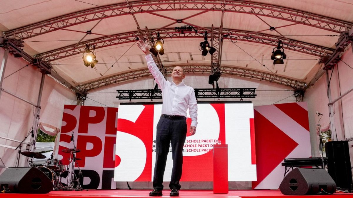 Almanya'da merkez soldaki SPD Partisi'nin şansölye adayı Olaf Scholz