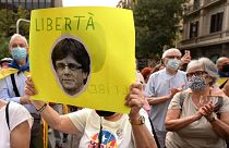 Barcelone : les indépendantistes manifestent en soutien à Carles Puigdemont