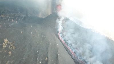 Kanarya Adaları'nda yanardağ patlamaları 6. gününde sürüyor