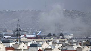 مطار كابول يوم تعرض لهجوم انتحاري في السادس والعشرين من آب/أغسطس