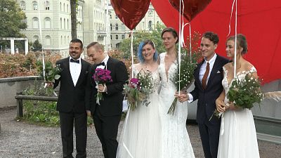 تصاویری از جشن پس از همه‌پرسی ازدواج همجنس‌گرایان در سوئیس