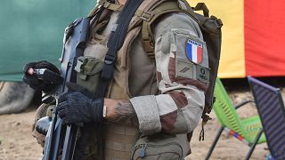 La France "n'abandonne pas le Mali" mais "réorganise Barkhane"