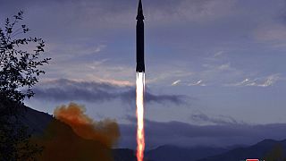 Foto der neuen Rakete - das die Regierung von Nordkorea veröffentlicht hat