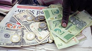 Zimbabwe Central Bank freezes 30 accounts over illegal activities