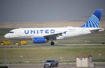United Airlines Covid-19 aşısı olmayı kabul etmeyen yaklaşık 600 çalışanını işten çıkaracak