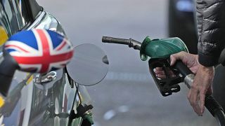 İngiltere'de benzin kıtlığını asker şoförler giderecek
