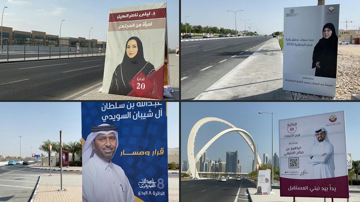اللافتات الانتخابية في شوارع الدوحة في قطر تحسبا لانتخابات مجلس الشورى. 