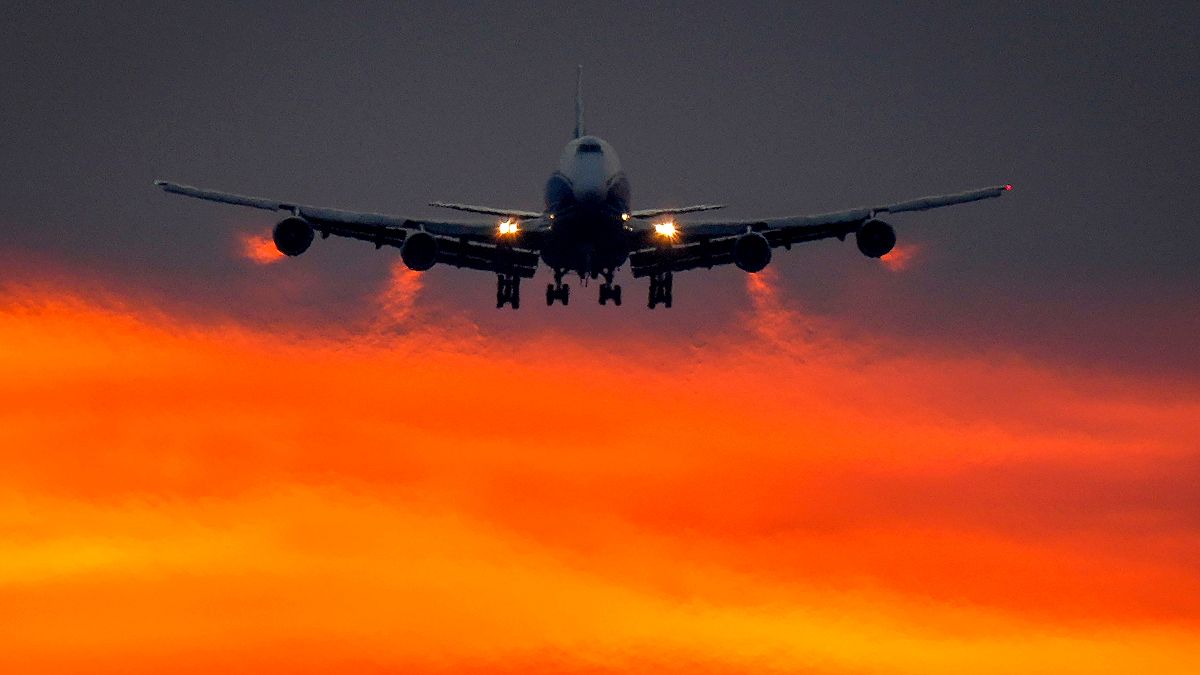 Las aerolíneas europeas ceden y reembolsarán al pasajero los vales impuestos durante la pandemia