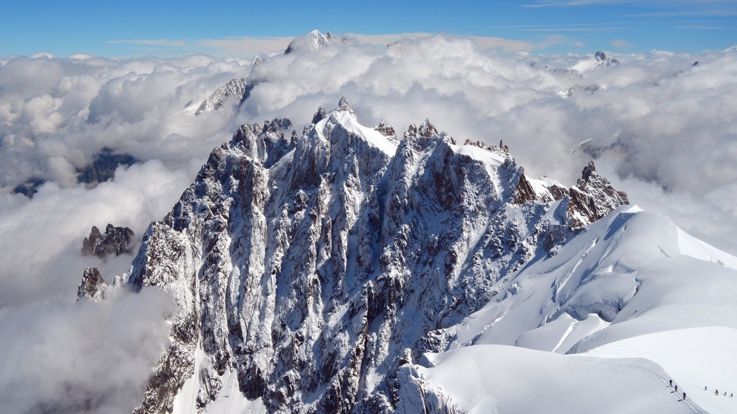 France's highest mountain, Mont Blanc, has shrunk again