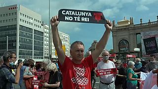Protesta en la plaza de España de Cataluña contra la visita del rey Felipe VI