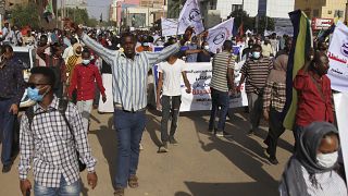 Khartoum protesters demand civilian transitional gov't