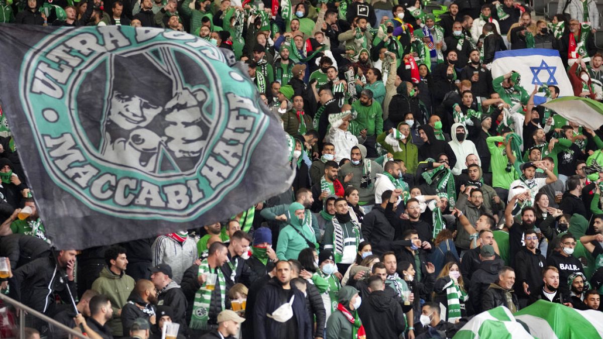 Antisemitismus im Fußballstadion: Fans von Maccabi Haifa fordern Vorgehen, viel Solidarität im Netz.