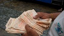 ونزوئلا ۶ صفر را از واحد پول خود حذف کرد