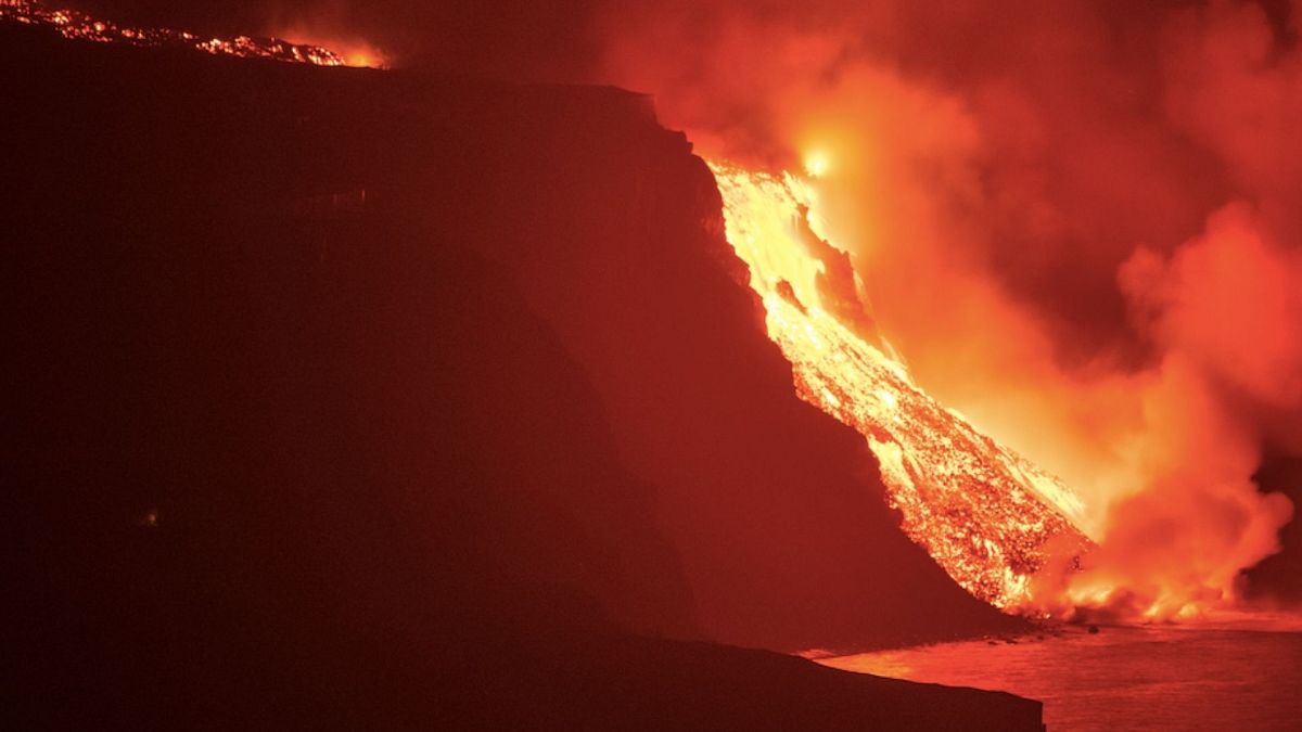 فوران آتشفشانی در جزیره ال‌پالما