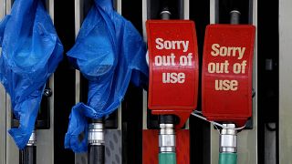 یک پمپ بنزین در لندن که فعالیت نمی‌کند