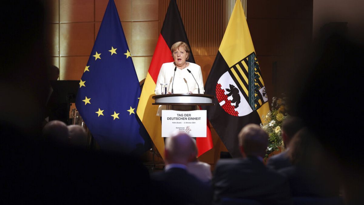 Kanzlerin Angela Merkel während ihrer Einheitsrede in Halle