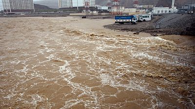 فيضانات في العاصمة العمانية مسقط، حيث ضربت عاصفة شاهين الاستوائية البلاد - 3 تشرين الأول / أوكتوبر 2021