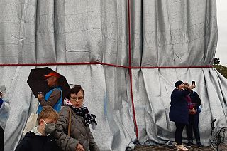 Arc de Triomphe in Paris am Samstag