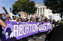 ABD birçok sivil toplum örgütü ve kadın, Teksas'ta 1 Eylül'de yürürlüğe giren kürtaj yasağına karşı çıkmıştı.