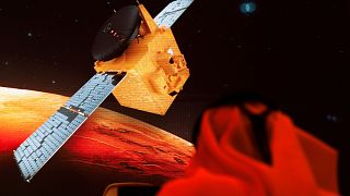 Şubat ayında "Hope" (Umut) adı verilen uydu aracını başarıyla Mars yörüngesine yerleştiren BAE, bunu yapabilen ilk Arap ülkesi olmuştu