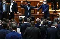 Moção de censura aprovada no parlamento romeno
