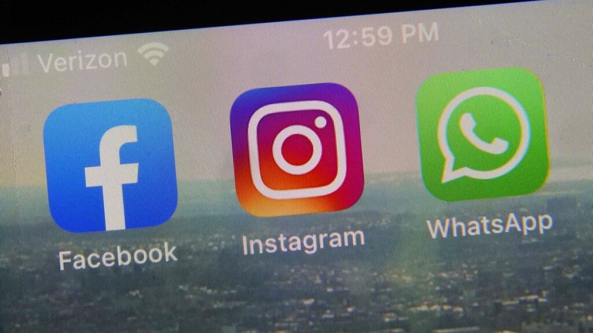 Facebook, Instagram ve Whatsapp'ın toplam piyasa değerinin 1 trilyon dolardan fazla olduğu düşünülüyor.