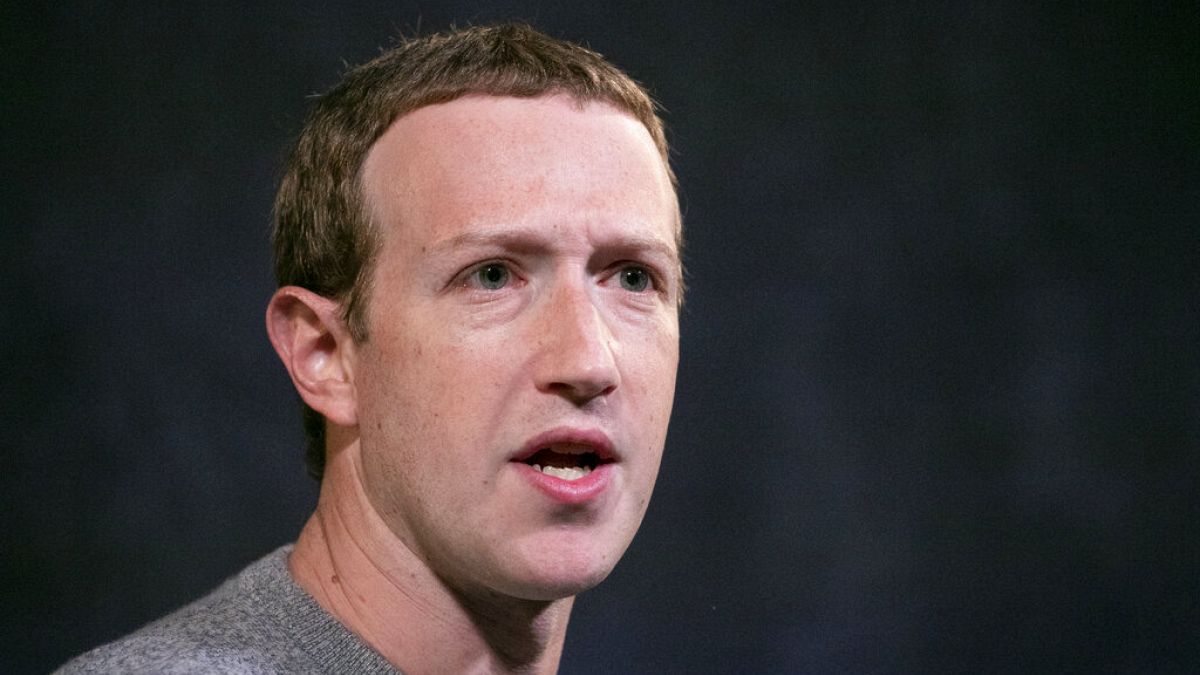 Марк Цукерберг ответил на критику в адрес Facebook