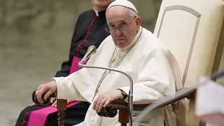 El papa expresa su "vergüenza y dolor" por los casos de pederastia dentro de la iglesia francesa