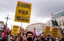 Una protesta de junio 2021 contra el nuevo sistema de facturación de la electricidad en la plaza Sol de Madrid, España.