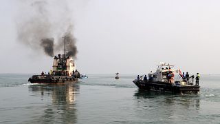قارب للحوثيين في ميناء الحديدة