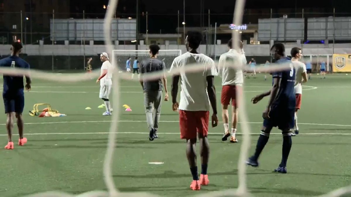 Sessão de treino da equipa do St. Ambroeus FC