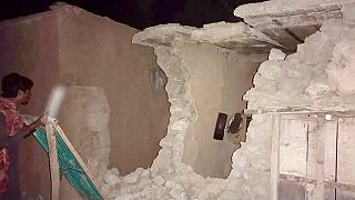 Viele Häuser wurden bei dem starken Erdstoß in Harnai, Pakistan, zerstört, 7.10.2021