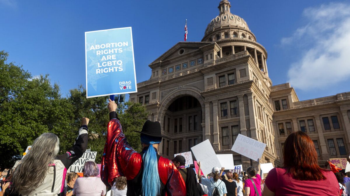 Marche des femmes, le samedi 2 octobre 2021, au Texas State Capitol à Austin, Texas.