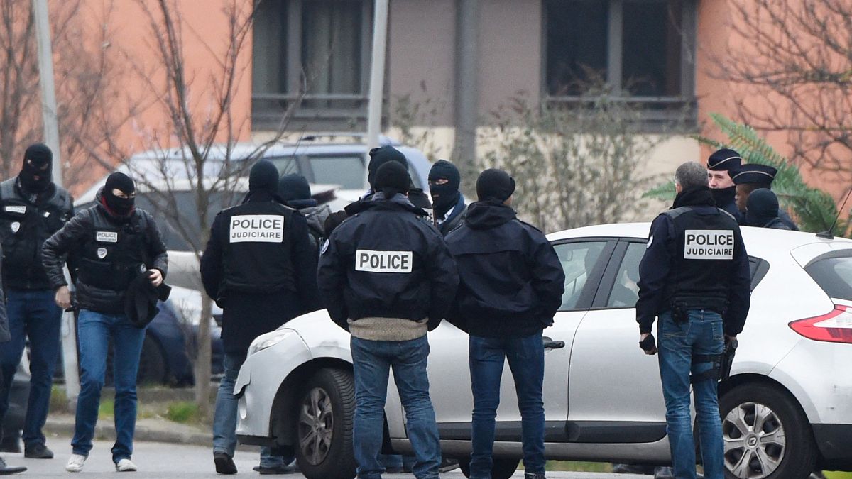 Fransa'da polis operasyonu 