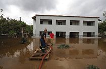 Az erdőtüzek után árvíz sújtja a görögországi Evia szigetét