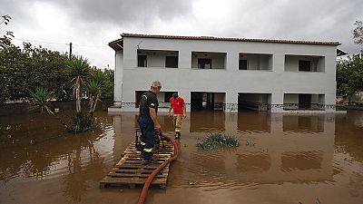 Grecia, inondazioni in diverse aree (specie nell'isola di Evia)