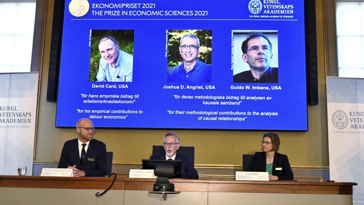 Les photos des trois lauréats américains du prix Nobel d'économie, David Card, Joshua Angrist et Guido Imbens.