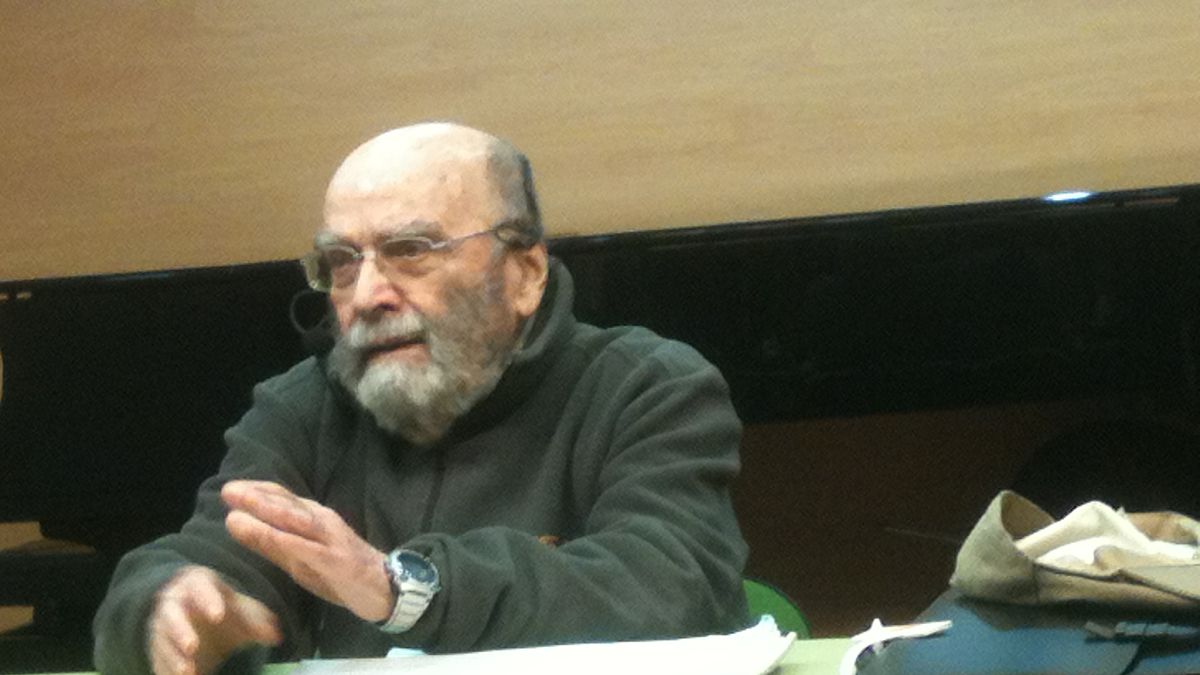 El compositor Luis de Pablo en el Conservatorio Profesional Joaquín Turina de Madrid, 5 de marzo de 2014