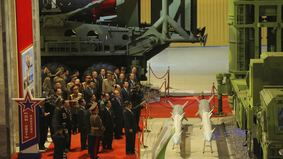 Выставка военной техники в Пхеньяне.