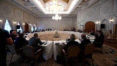 Reunión de representantes de EE.UU, la UE y los talibanes en Catar