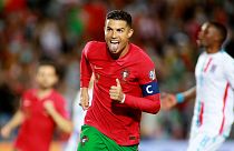 Cristiano Ronaldo chega aos 800 golos como profissional e reforça recorde de seleções