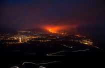 Újabb 800 lakost menekítettek ki a lávafolyam miatt La Palma szigetén