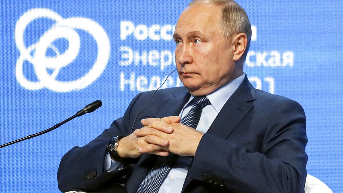 Präsident Wladimir Putin nach seiner Rede auf der Moskauer Energiewoche