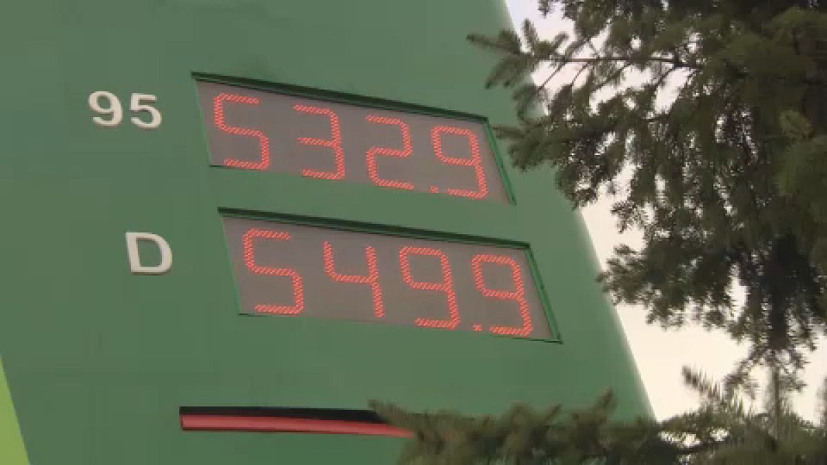 El precio del combustible alcanza un nuevo récord en Hungría