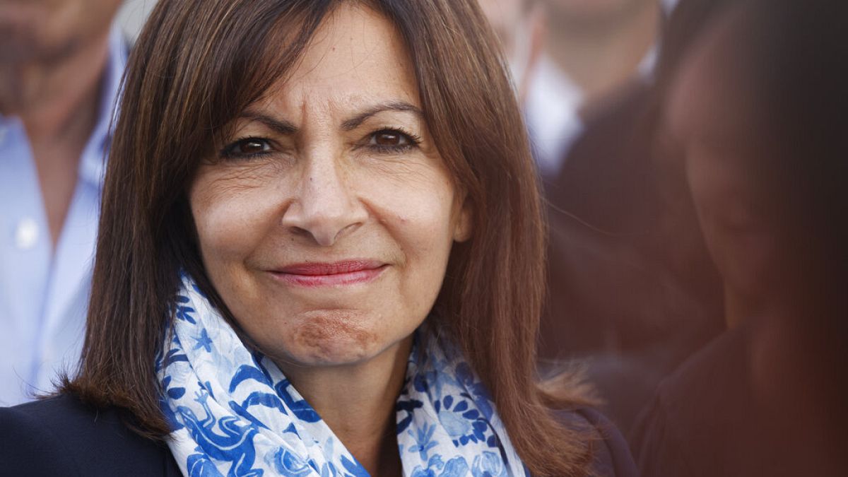Anne Hidalgo, maire de Paris, inauguration de l'Arc de Triomphe emballée Cristo, le 16 septembre 2022