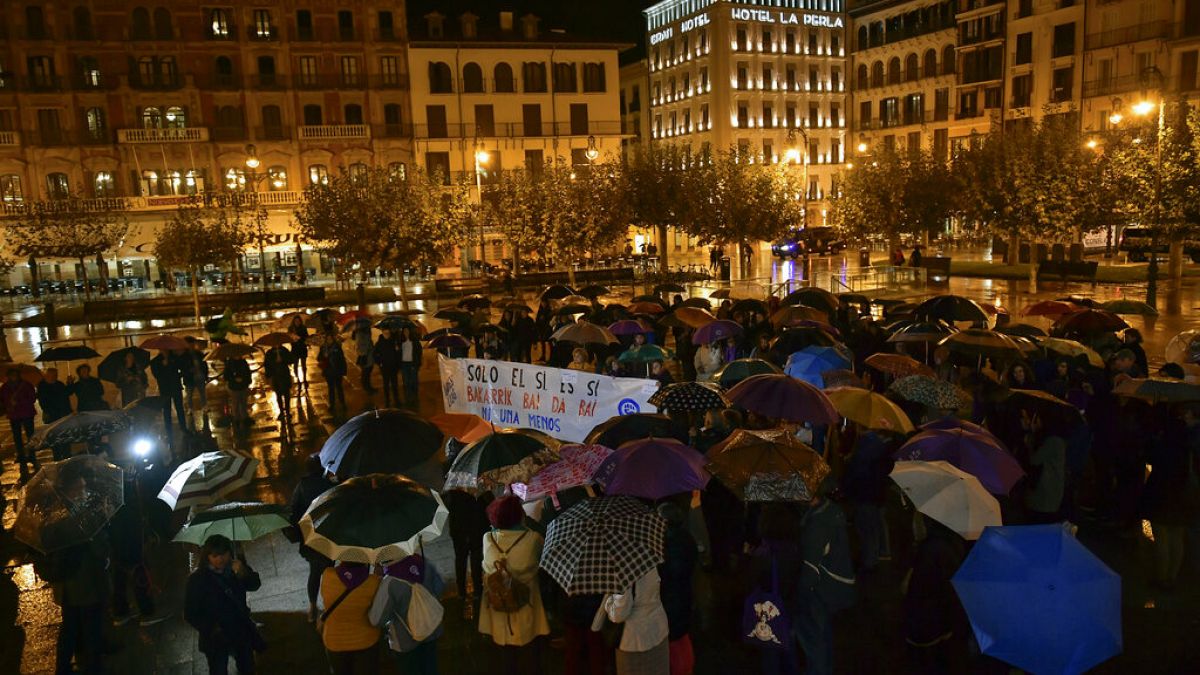 Espagne : "Sólo sí es sí" / "Seul un oui est un oui" en débat au parlement