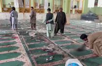 Captura de imagen de la mezquita chií de Kandahar después del atentado