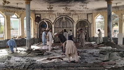 Ima közben robbant bomba egy afgán mecsetben