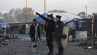 Calais yaknlarındaki "Jungle" olarak adlandırılan geçici göçmen kampı