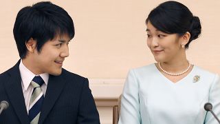 Japon Prenses Mako ile evlilik hazırlığı yaptığı erkek arkadaşı Komuro Kei (Arşiv)